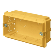 EC37104 SCATOLA RETTANGOLARE GR. VOLUME 118x70x48 mm 4P