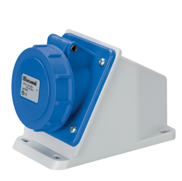 EC690511 PRESA DA PARETE INCLINATA 220V 16A 2P+T IP67